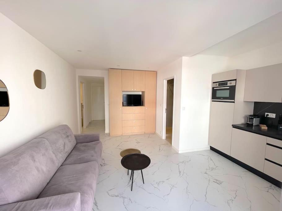 Joli Studio - Studio Neuf Terrasse Clim Wi-Fi 2 Min. Des Plages Antibes Eksteriør bilde